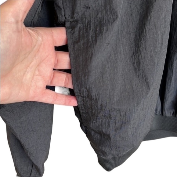 HSQ Harvard Square Disneys Wide World Of Sports Lightweight Pullover Windbreaker - Picture 5 of 9